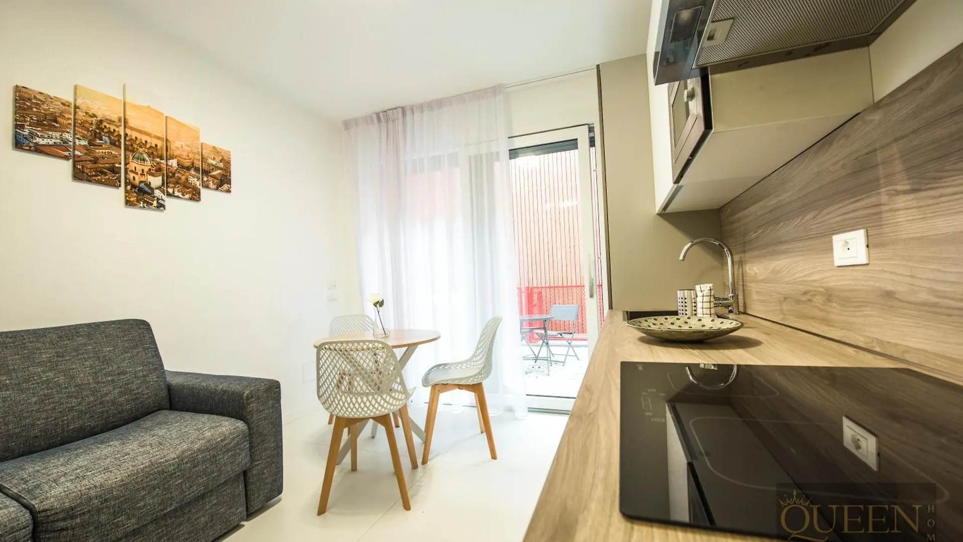 Queen Home Martinne For Long Rent ボローニャ アパート