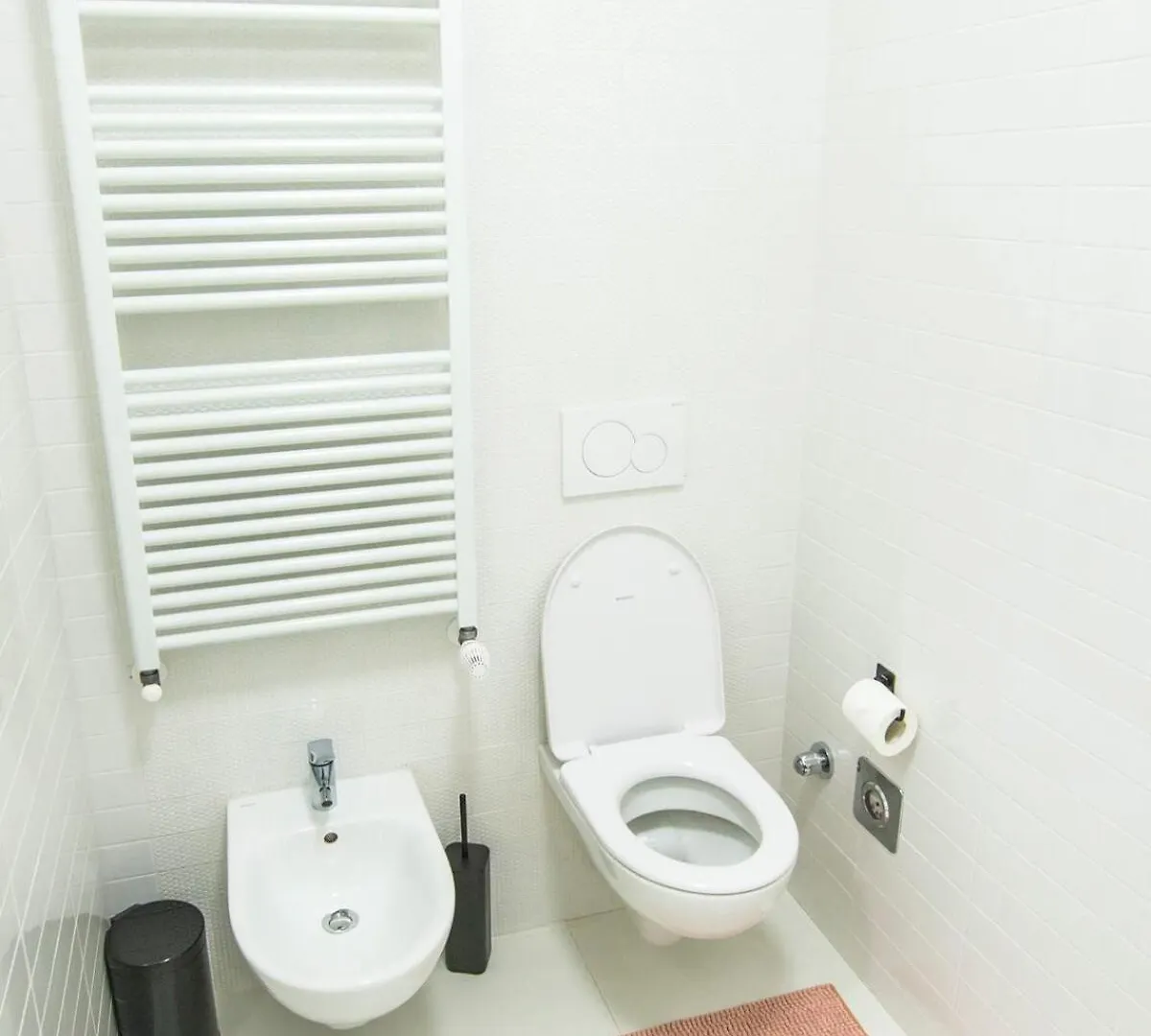 Queen Home Martinne For Long Rent ボローニャ