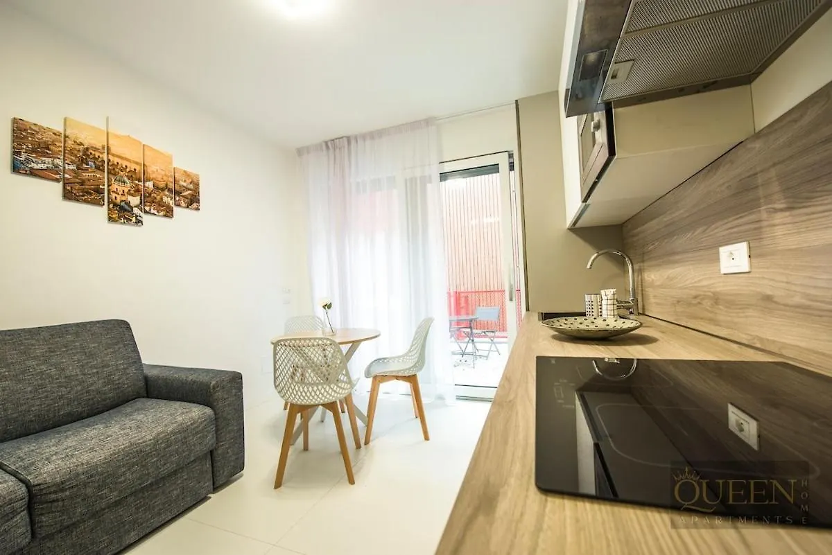 Queen Home Martinne For Long Rent ボローニャ アパート