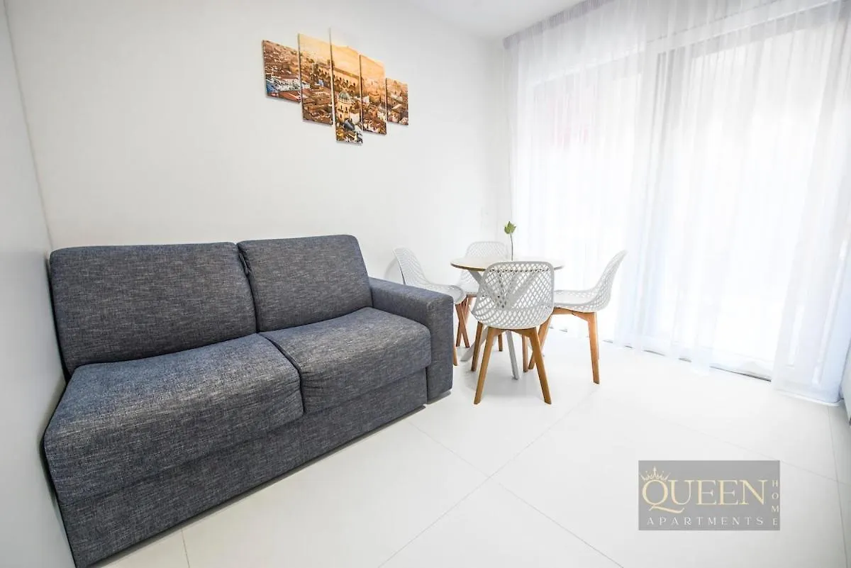 アパート Queen Home Martinne For Long Rent ボローニャ イタリア