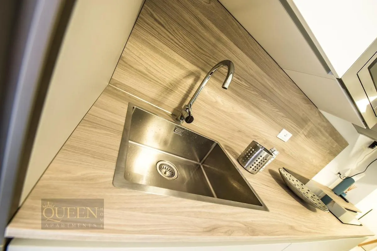 Queen Home Martinne For Long Rent ボローニャ