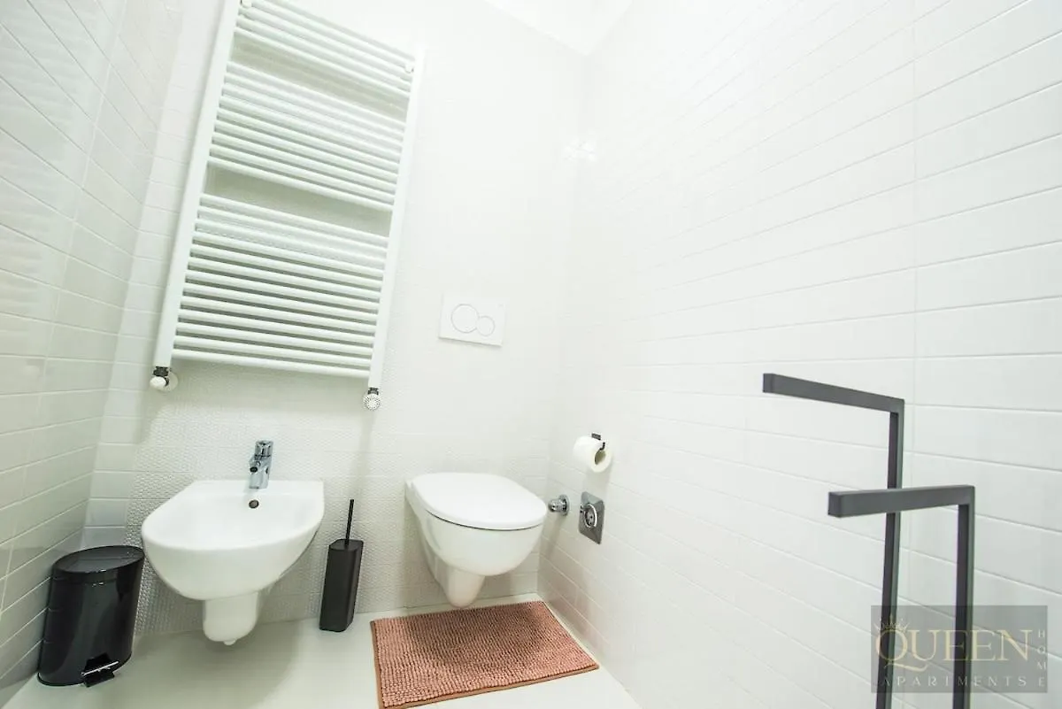 Queen Home Martinne For Long Rent ボローニャ アパート